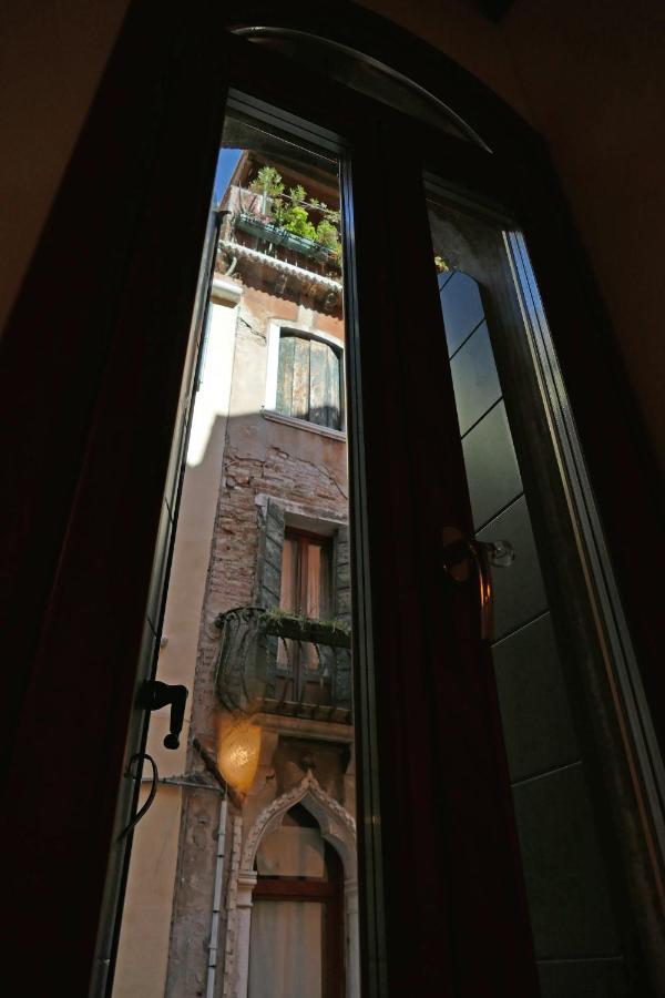 Ecco Suites Apartments Venice Ngoại thất bức ảnh