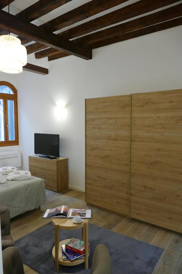 Ecco Suites Apartments Venice Ngoại thất bức ảnh
